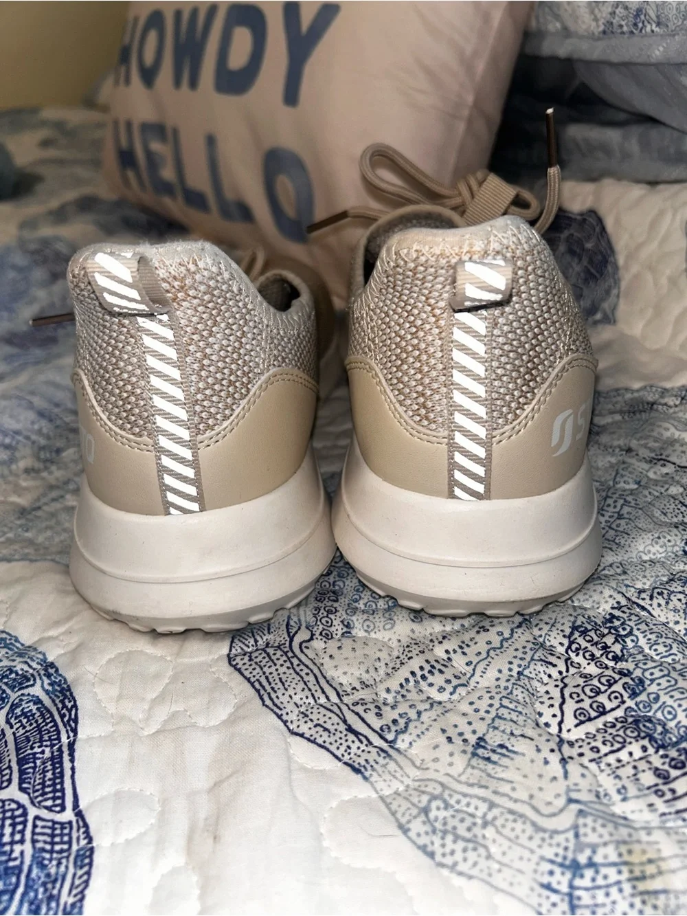 Casual Knit Lace-Up Sneakers in Beige - Women